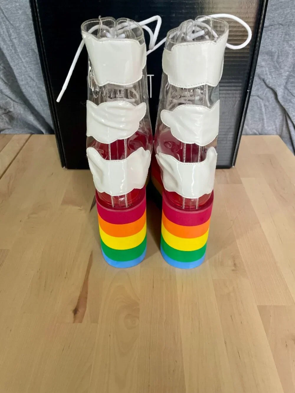 Dolls Kill Current Mood Rainbow & Clouds Happy Daze Platforms size 7 NEW IN BOX